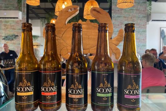 Cata de cervezas artesanales con aperitivo en MasMar Casual Bar